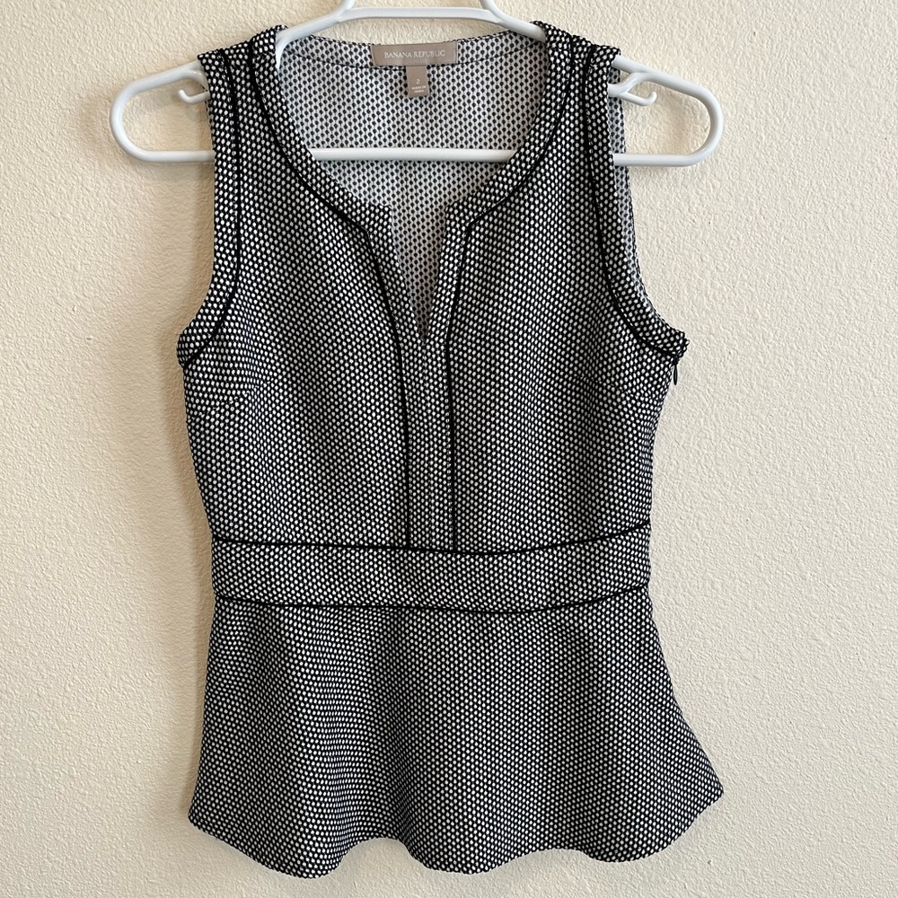 Women’s Banana Republic fitted peplum top, size 2
